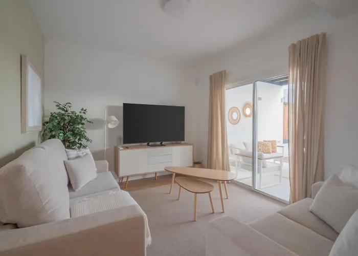 Serena Blanca By Villalia Villa