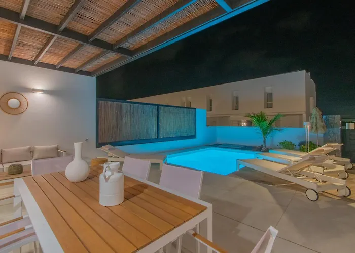 Serena Blanca By Villalia Villa